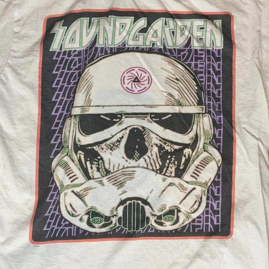 Soundgarden Large Preowned White Shirt